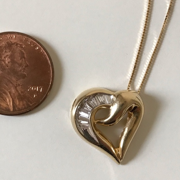 14k real Gold pendant with baguettes diamonds - Picture 2 of 4